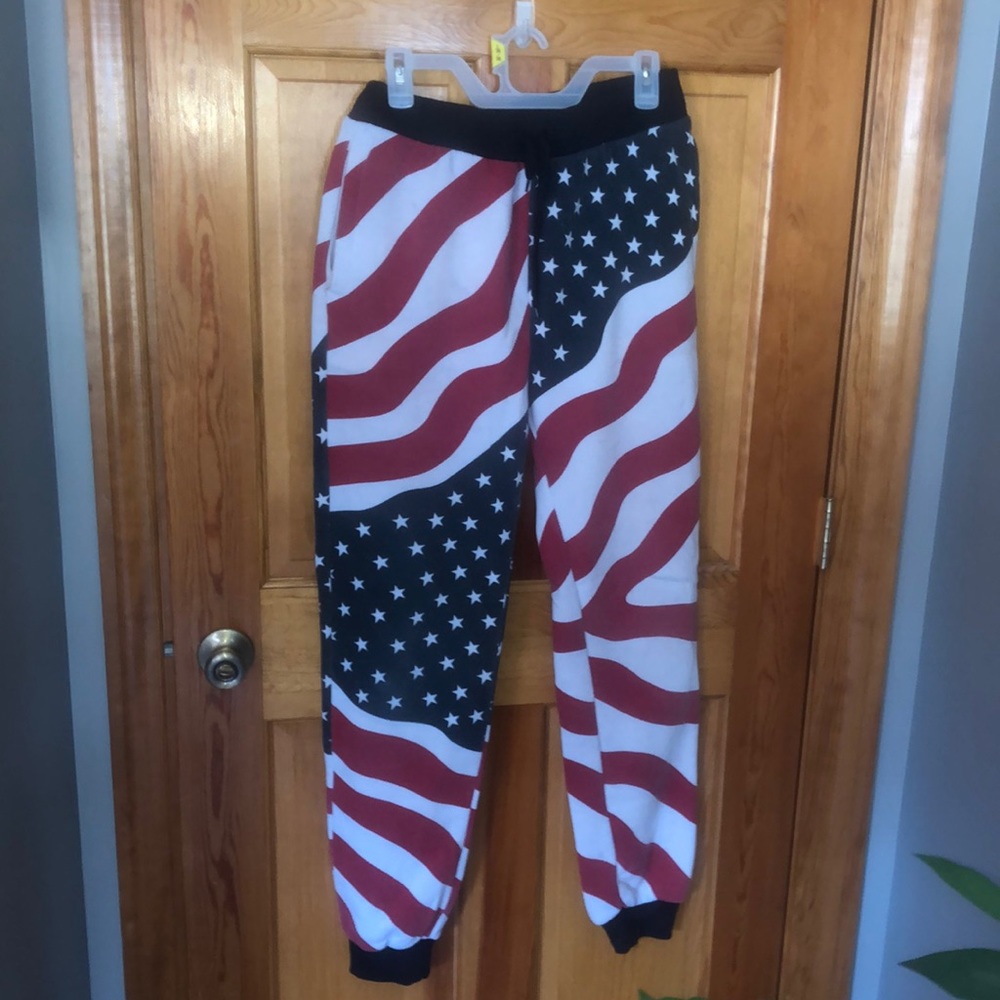 American flag 🇺🇸 sweatpants!!!